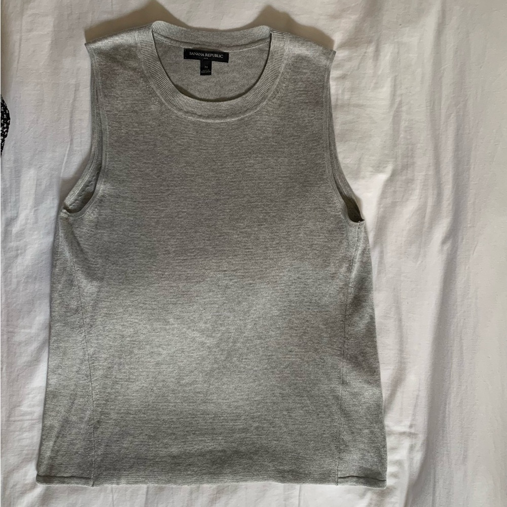 Knit sleeveless top